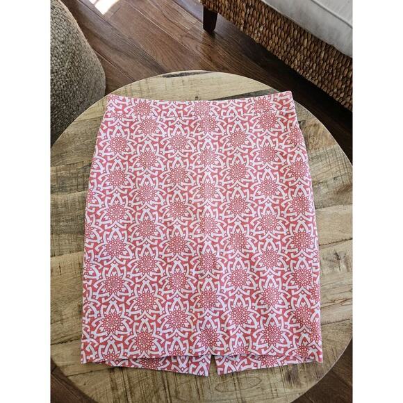 J. Crew Coral Medallion Print Basketweave Cotton Pencil Skirt Women's 8 - Picture 2 of 8